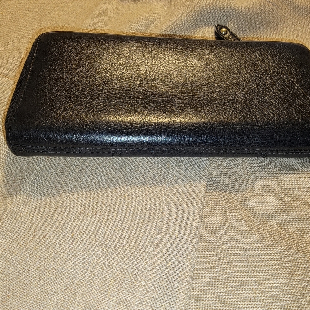 Black zippy wallet